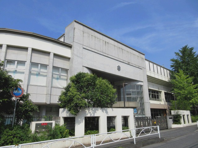 中学校　川崎市立宮崎中学校（中学校）まで884m