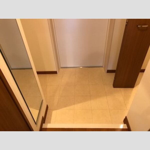 バス・シャワールーム　玄関