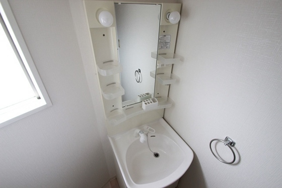 洗面設備　※別部屋の写真です