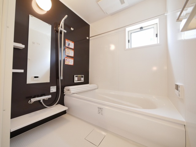 バス・シャワールーム　バス・シャワールーム