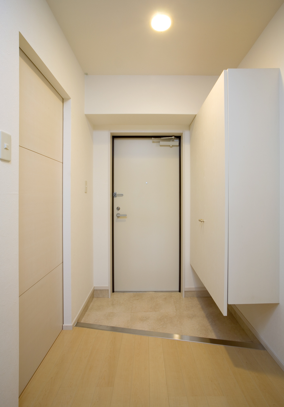 玄関　シューズボックス付