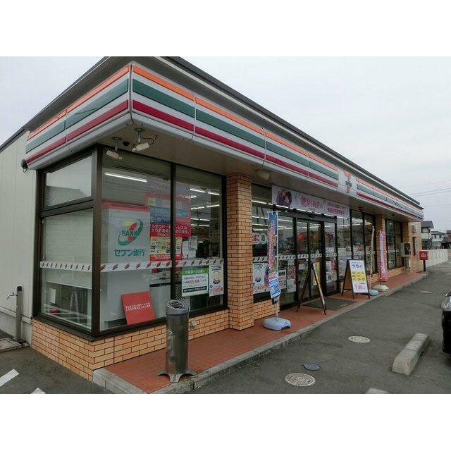 コンビニ　セブンイレブン下野氏家勝山店（コンビニ）まで400m