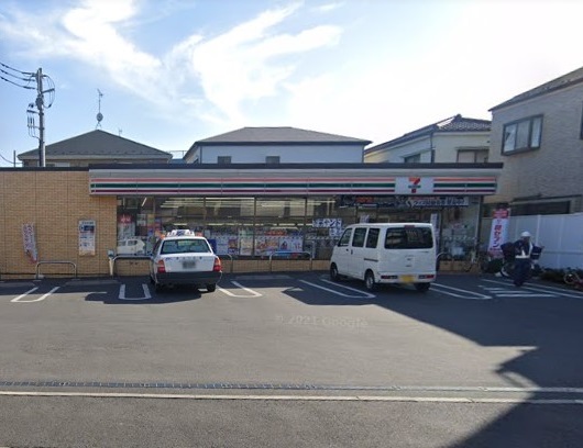 コンビニ　セブンイレブン（コンビニ）まで511m