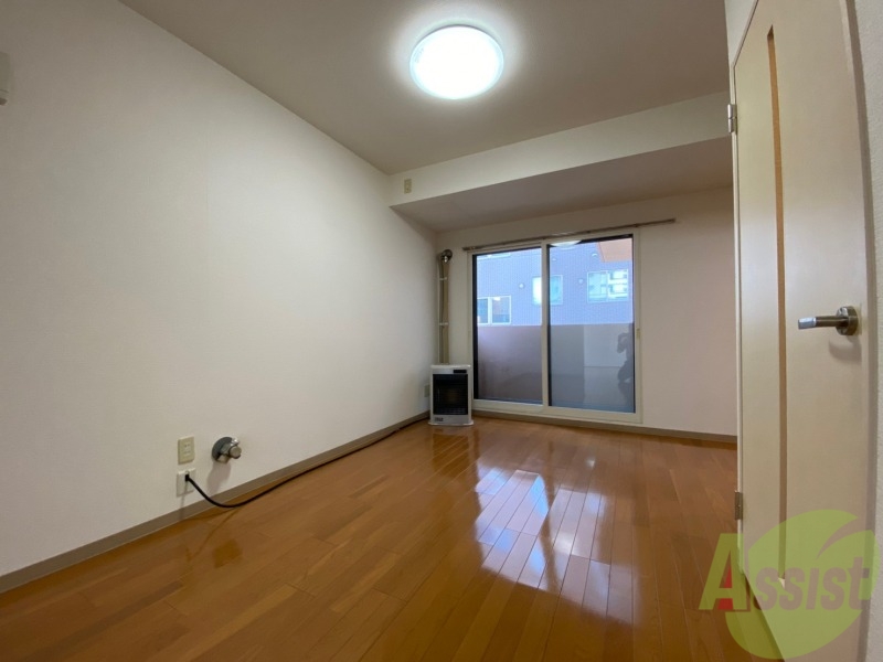 居室・リビング　広くてきれいなリビングです！快適に過ごせそうですね。