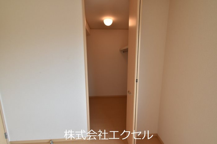 収納　ウォークインクローゼットです。