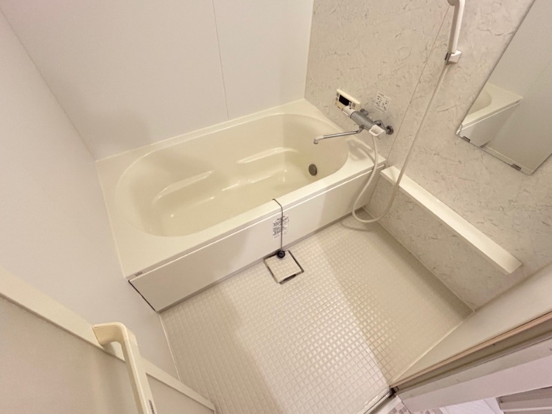 バス・シャワールーム　同物件別部屋イメージ