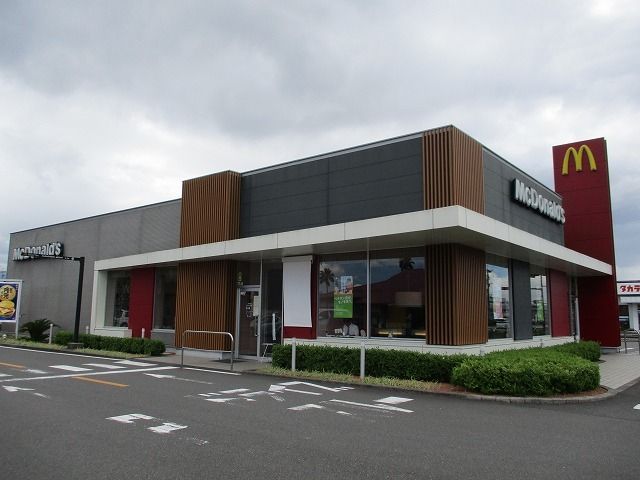 飲食店　マクドナルド都城インター店（飲食店）まで1100m