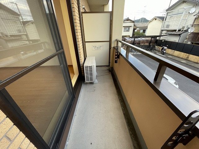 バルコニー　同マンション別部屋