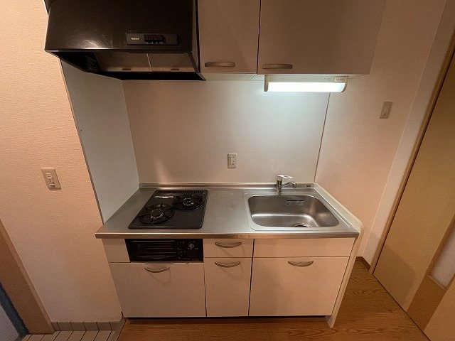 キッチン　同マンション別部屋