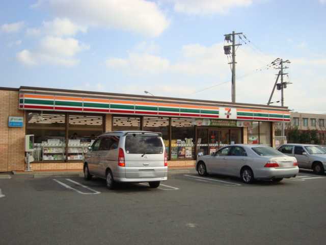 その他　コンビニ（その他）まで700m