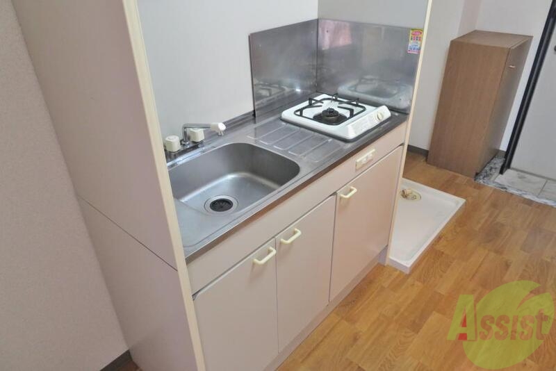 キッチン　１口コンロが付いているので引越し日から安心。