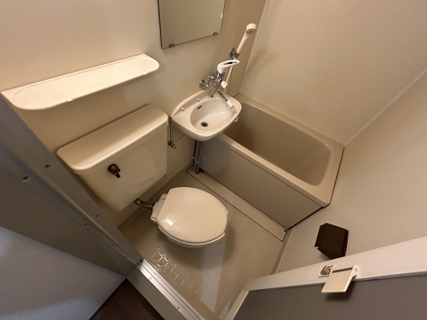 バス・シャワールーム