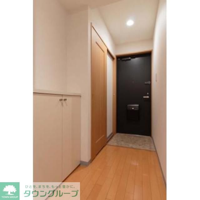 玄関　※写真は同タイプ住戸です。