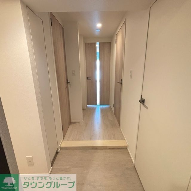 玄関　※写真は同タイプ住戸です。