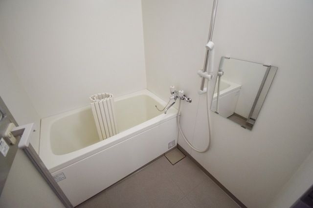 バス・シャワールーム　別部屋参考写真