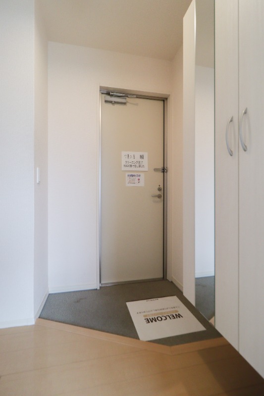 玄関　図面と現状に相違がある場合には現状を優先