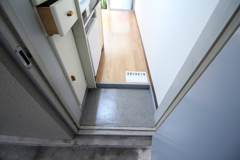 玄関　別号室の参考写真です