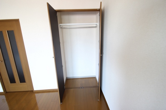 収納　※別部屋の写真です