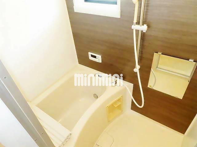 バス・シャワールーム　※写真は同物件の反転タイプ