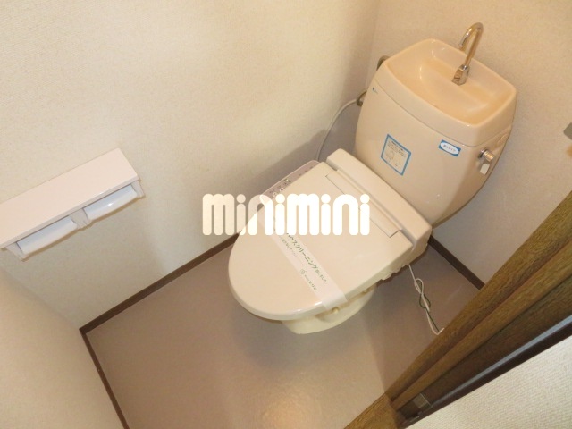 トイレ　※写真は同物件の反転タイプ