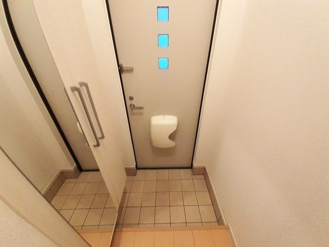 玄関　落ち着いた玄関です