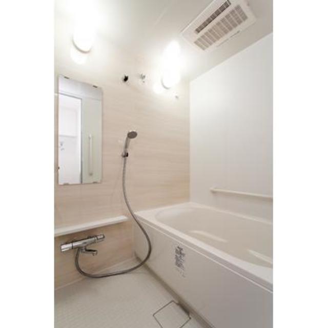 バス・シャワールーム　※写真は同タイプ住戸です。