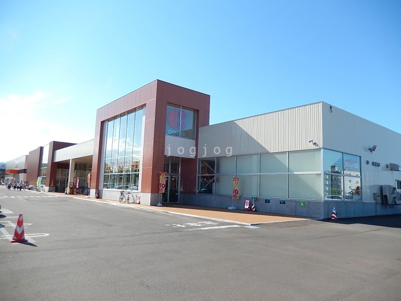 スーパー　コープさっぽろ月寒ひがし店（スーパー）まで580m