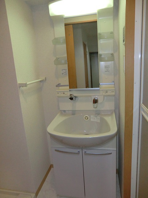 洗面設備　洗面所です