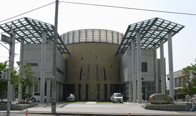 小学校　城乾小学校（小学校）まで220m