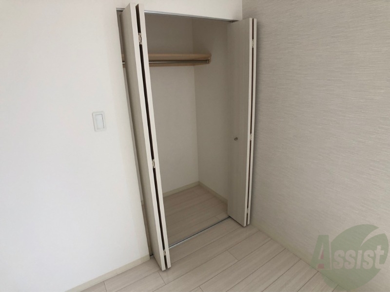 収納　寝室のクローゼットにもたくさん収納出来ますね！