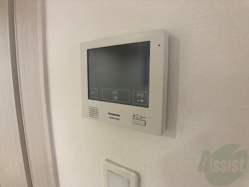 セキュリティ　ＴＶモニター付インターホンです。来客者の顔が見えるので安心！