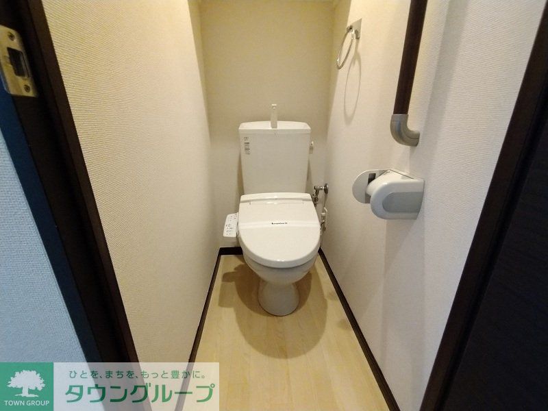 トイレ　温水便座標準設置