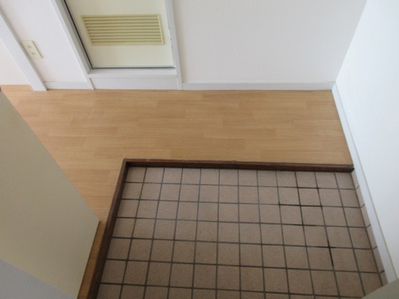 玄関　※別部屋の写真です