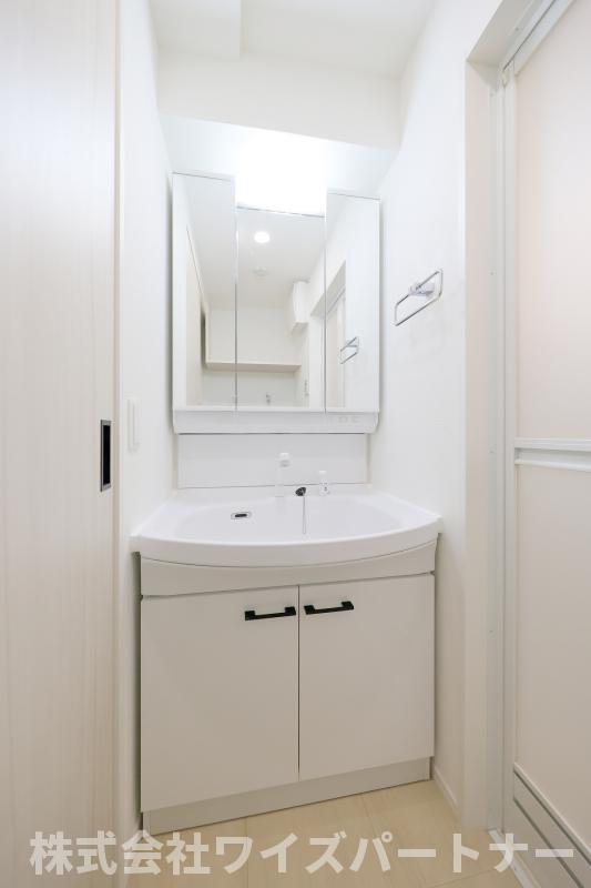 洗面設備　※同型タイプの為、現状優先