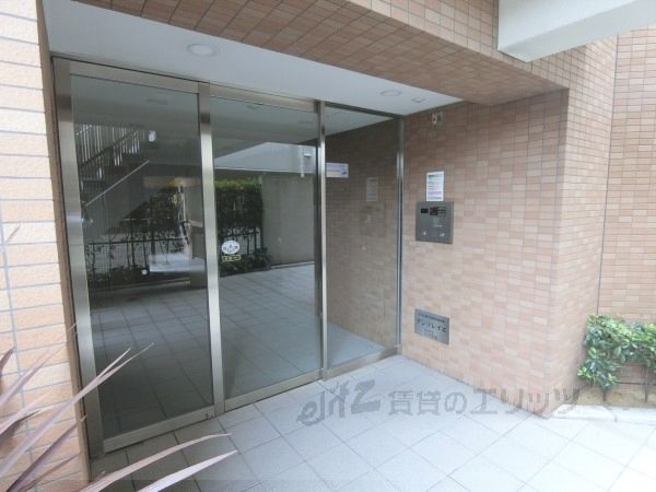 エントランス　エントランス