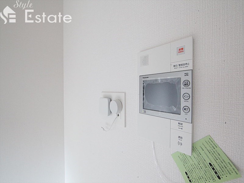 セキュリティ　モニター付きインターホン