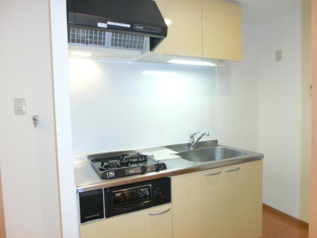 キッチン　２口ガスコンロ・シンクルレバー水栓