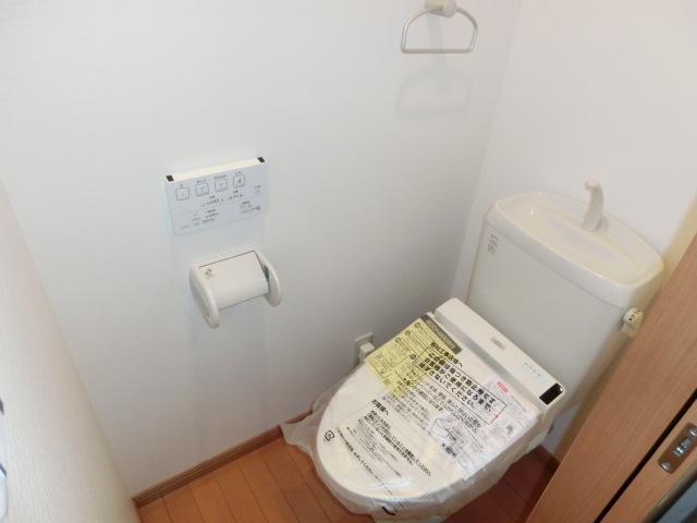 トイレ　ＴＯＴＯ壁リモコン付シャワートイレ