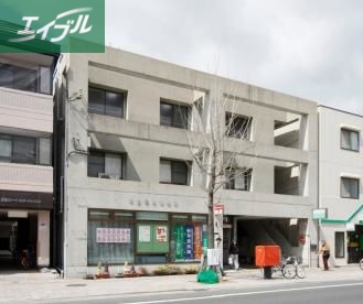 郵便局　岡山津島郵便局（郵便局）まで1303m