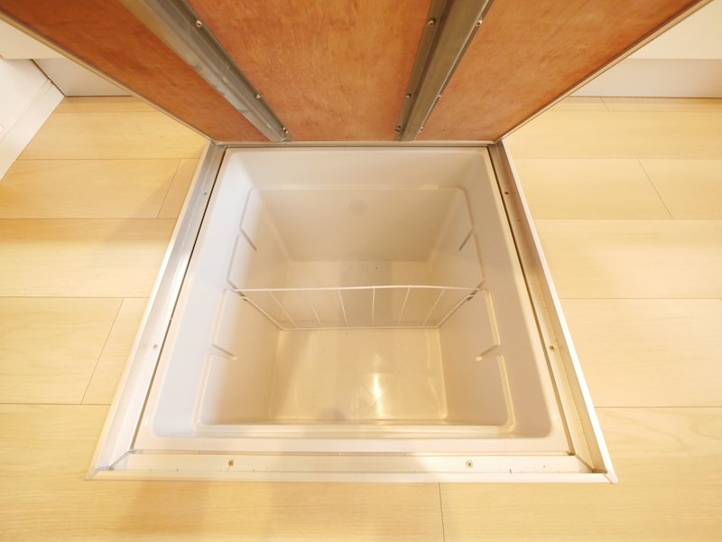 収納　床下収納