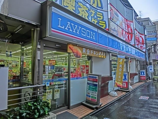 コンビニ　コンビニ（コンビニ）まで160m