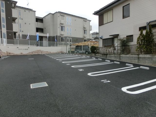 駐車場　敷地内の駐車場もあります。