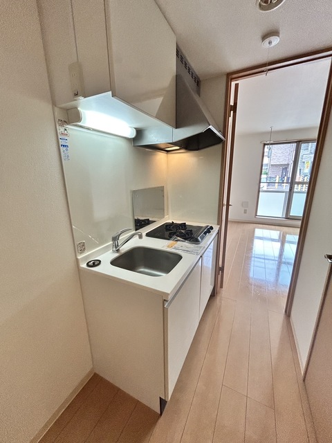 キッチン　別部屋参考写真です