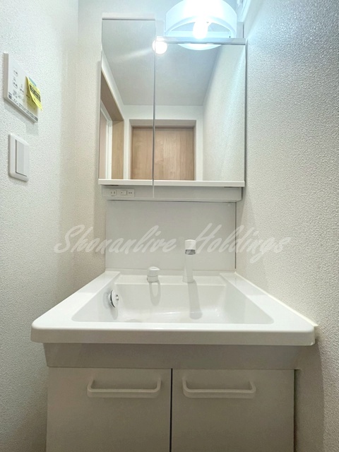 洗面設備　人気の独立洗面台♪