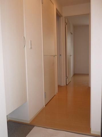 玄関　シューズボックス完備