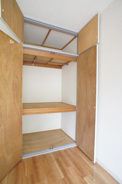 収納　増えがちな荷物をスッキリ収納できる大きめの収納です♪