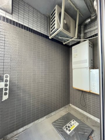 バルコニー　外からの目が気にならないバルコニーで洗濯物が干せます