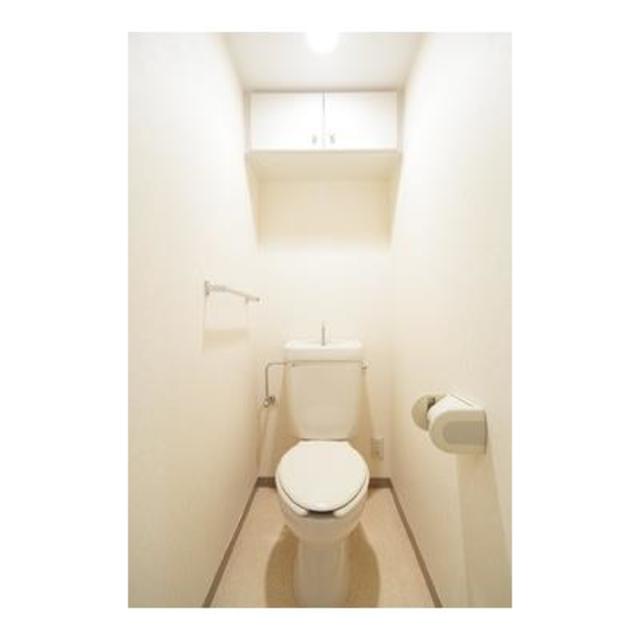 トイレ　※写真は同タイプ住戸です。