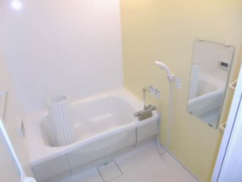 バス・シャワールーム　同間取り別部屋写真です。