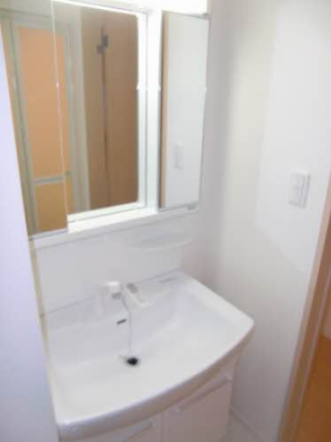 洗面設備　同間取り別部屋写真です。